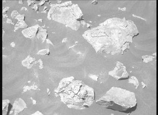 View image taken on Mars, Mars Perseverance Sol 1580: Left Mastcam-Z Camera