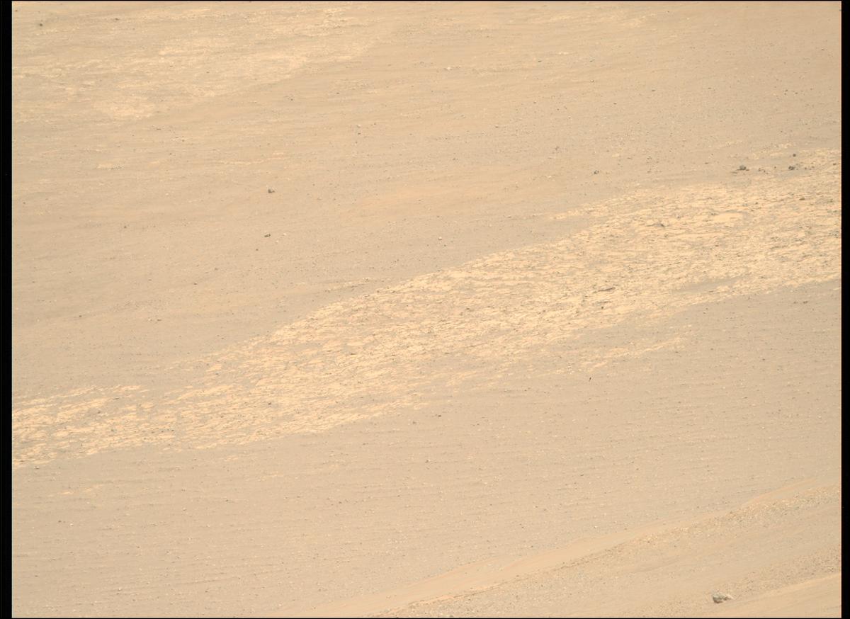 This image was taken by MCZ_RIGHT onboard NASA's Mars rover Perseverance on Sol 1580