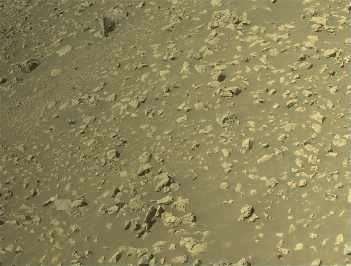 This image was taken by NAVCAM_RIGHT onboard NASA's Mars rover Perseverance on Sol 1581