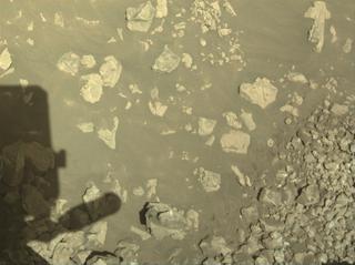 View image taken on Mars, Mars Perseverance Sol 1581: Right Navigation Camera (Navcam)