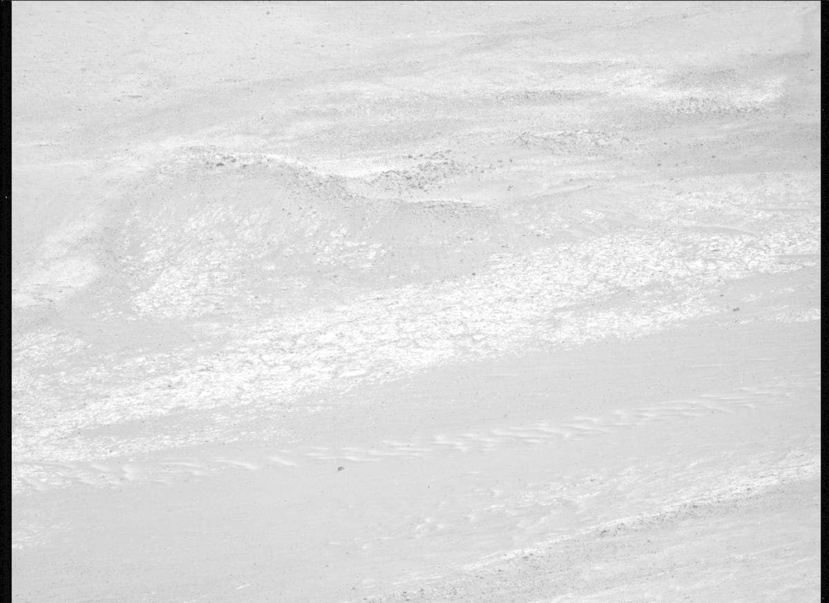 This image was taken by MCZ_LEFT onboard NASA's Mars rover Perseverance on Sol 1582