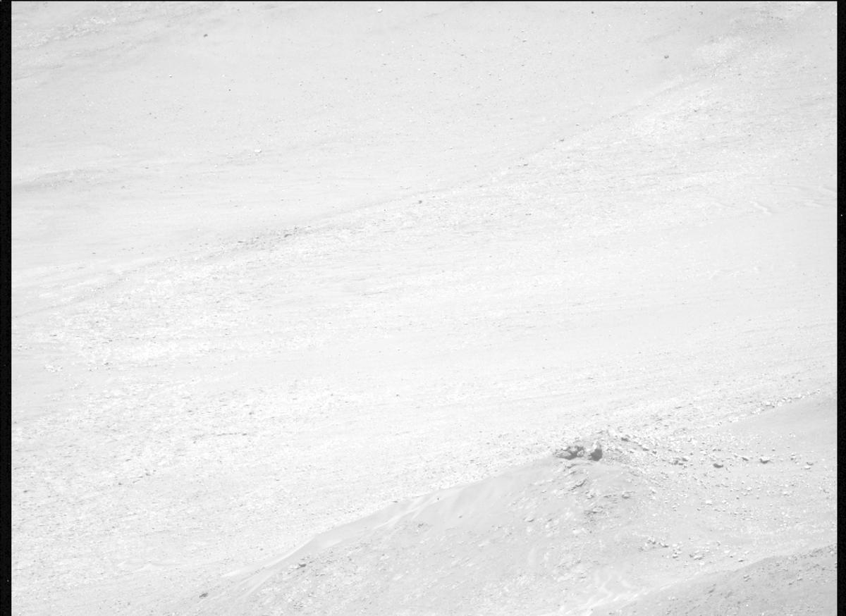 This image was taken by MCZ_LEFT onboard NASA's Mars rover Perseverance on Sol 1582