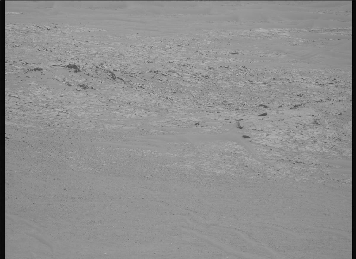 This image was taken by MCZ_RIGHT onboard NASA's Mars rover Perseverance on Sol 1582