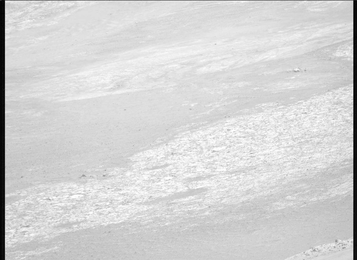 This image was taken by MCZ_RIGHT onboard NASA's Mars rover Perseverance on Sol 1582