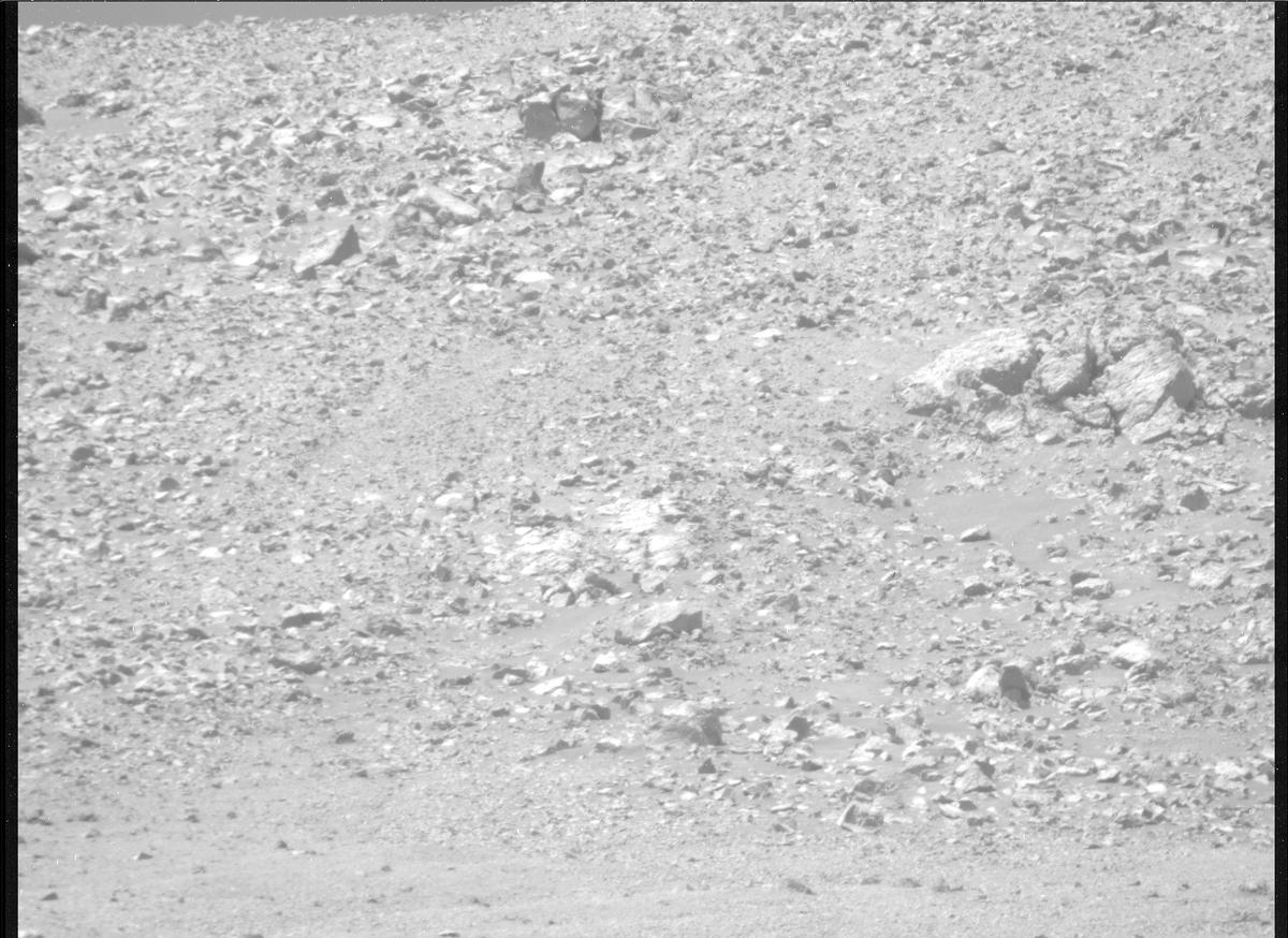 This image was taken by MCZ_RIGHT onboard NASA's Mars rover Perseverance on Sol 1589
