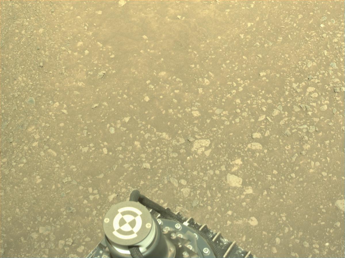 This image was taken by NAVCAM_RIGHT onboard NASA's Mars rover Perseverance on Sol 1592