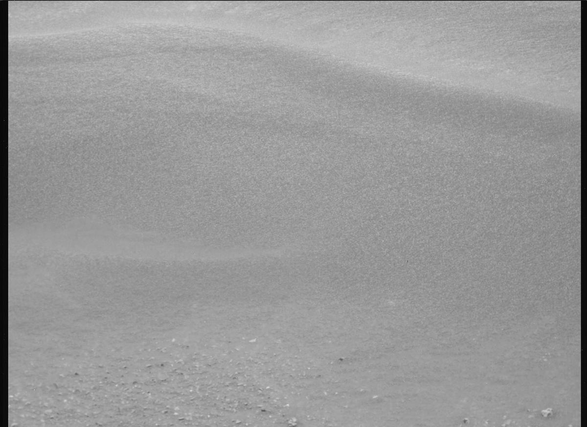 This image was taken by MCZ_RIGHT onboard NASA's Mars rover Perseverance on Sol 1594