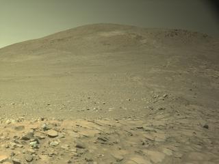 View image taken on Mars, Mars Perseverance Sol 1597: Right Navigation Camera (Navcam)