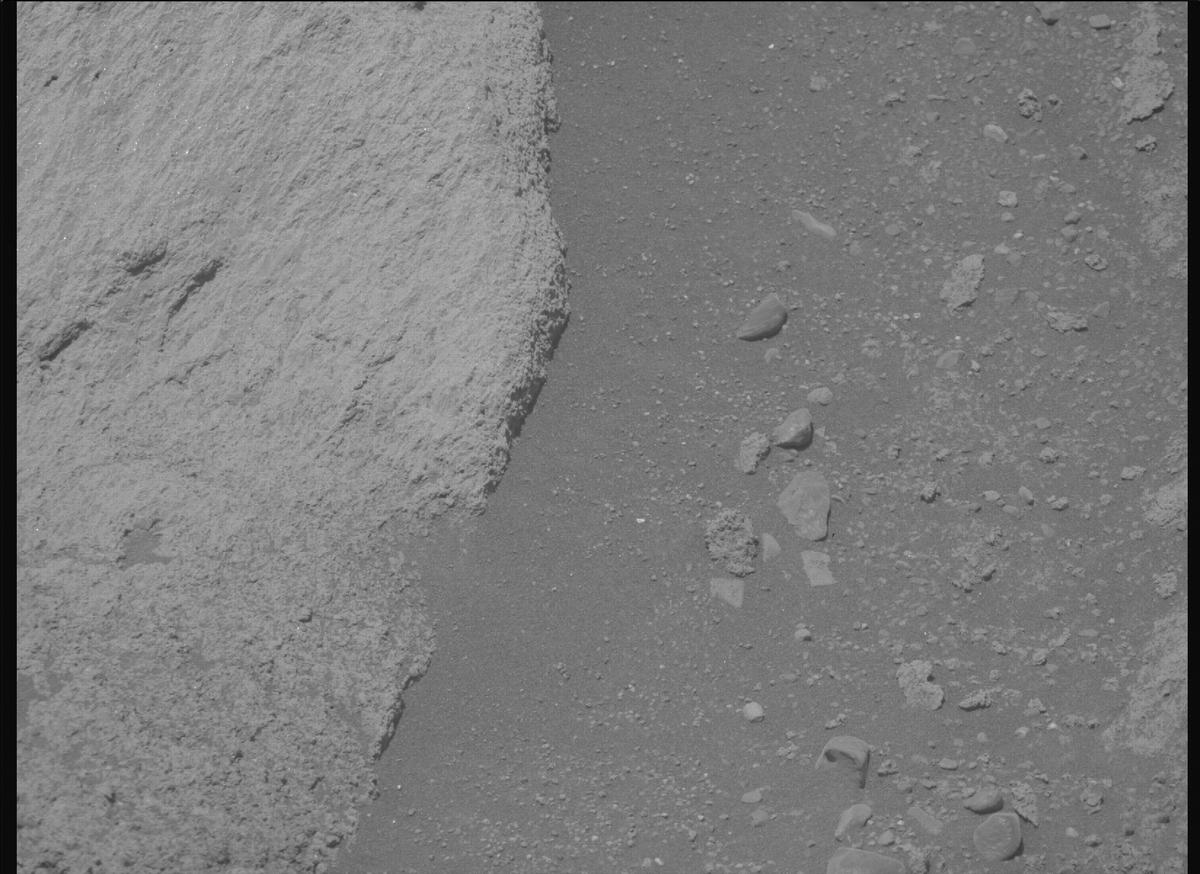 This image was taken by MCZ_RIGHT onboard NASA's Mars rover Perseverance on Sol 1606