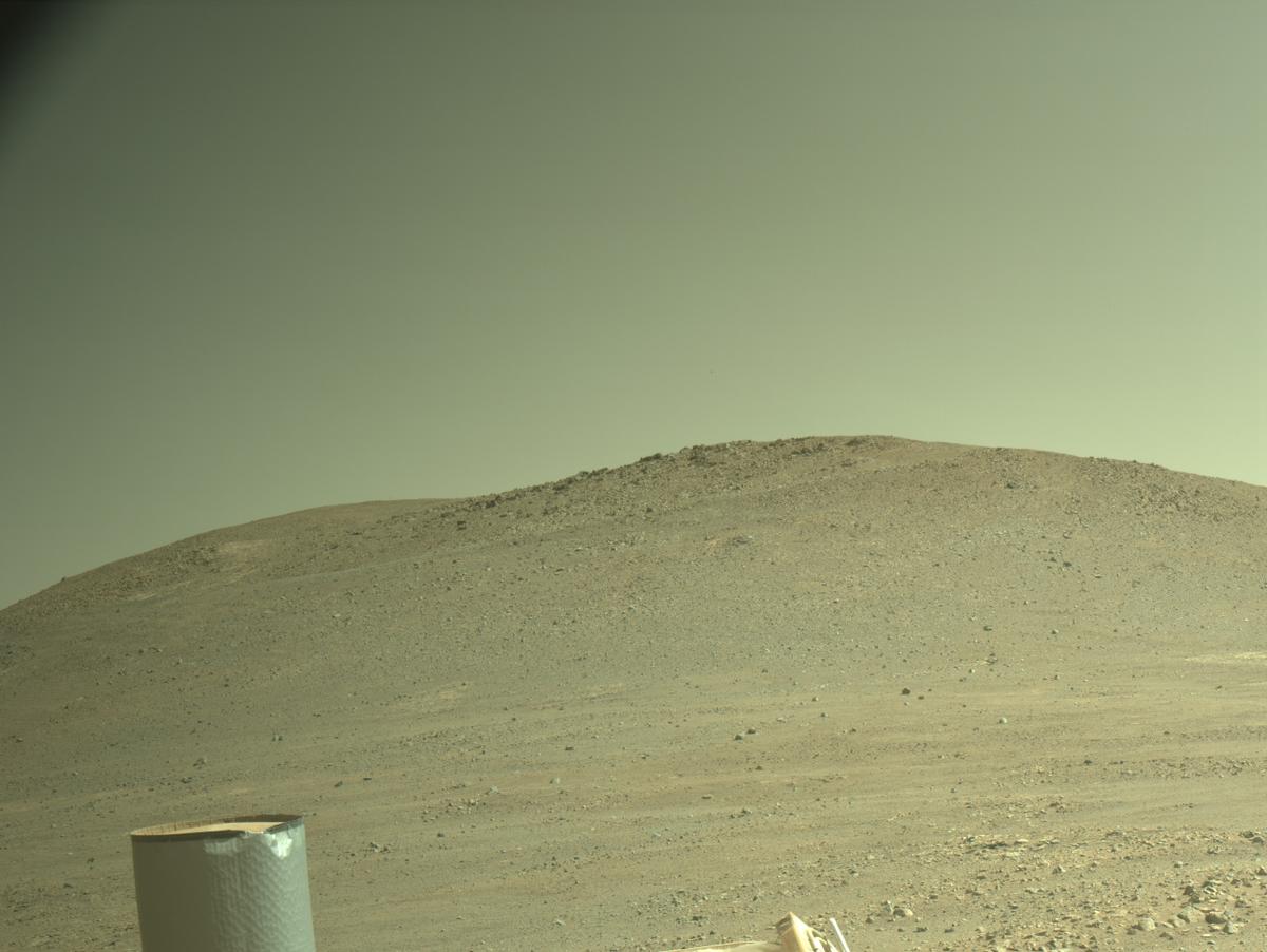 This image was taken by NAVCAM_RIGHT onboard NASA's Mars rover Perseverance on Sol 1609