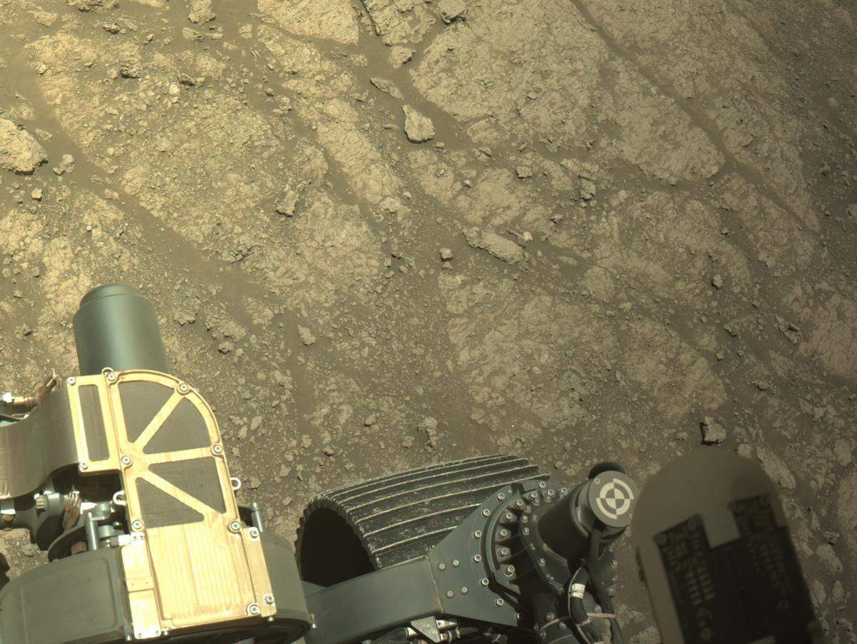 This image was taken by NAVCAM_LEFT onboard NASA's Mars rover Perseverance on Sol 1615