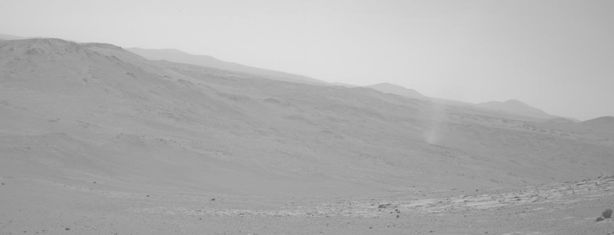 This image was taken by NAVCAM_LEFT onboard NASA's Mars rover Perseverance on Sol 1617