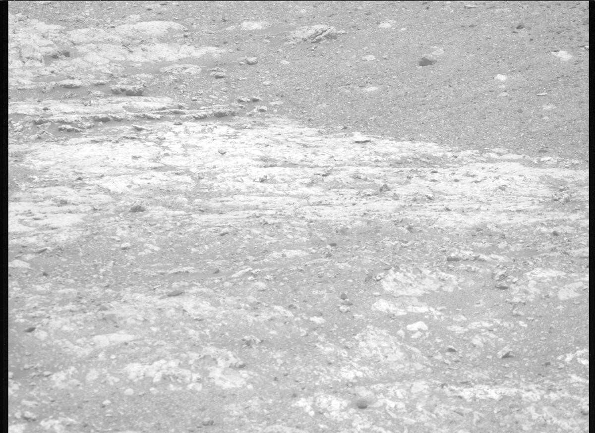 This image was taken by MCZ_RIGHT onboard NASA's Mars rover Perseverance on Sol 1617