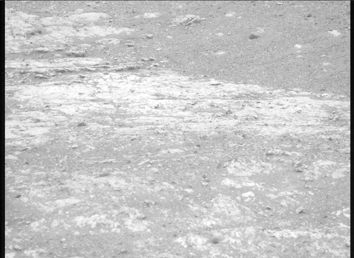 This image was taken by MCZ_RIGHT onboard NASA's Mars rover Perseverance on Sol 1617