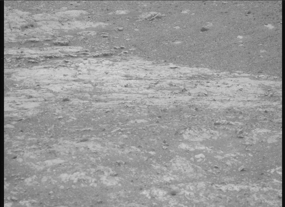 This image was taken by MCZ_RIGHT onboard NASA's Mars rover Perseverance on Sol 1617