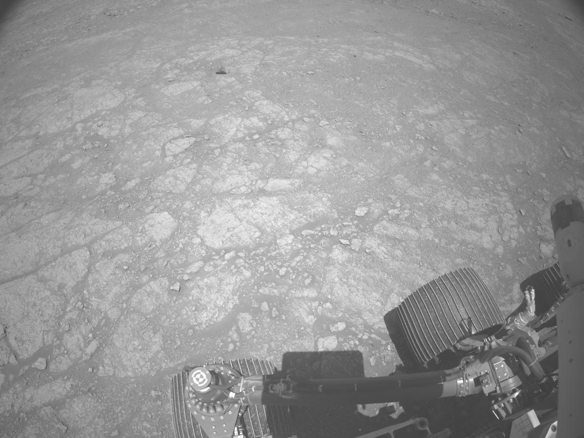 This image was taken by NAVCAM_LEFT onboard NASA's Mars rover Perseverance on Sol 1618