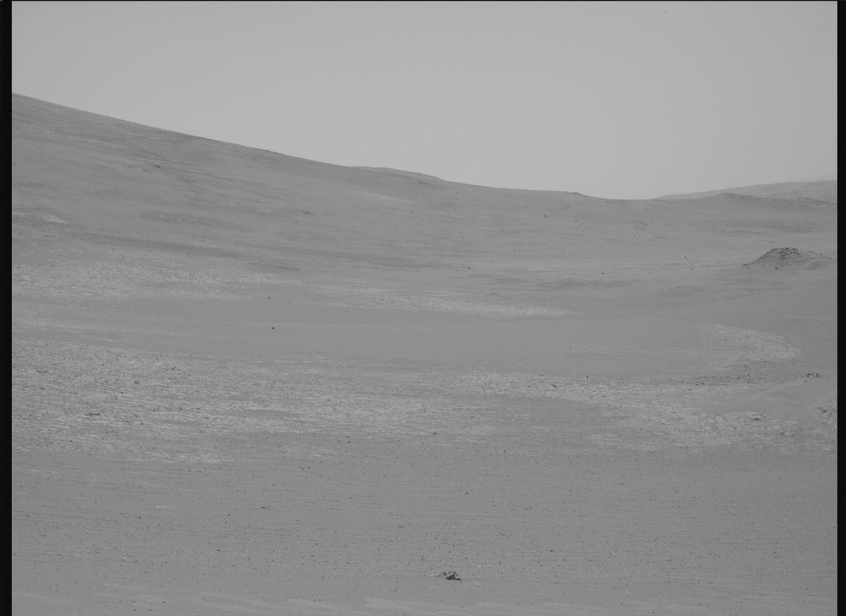 This image was taken by MCZ_RIGHT onboard NASA's Mars rover Perseverance on Sol 1618