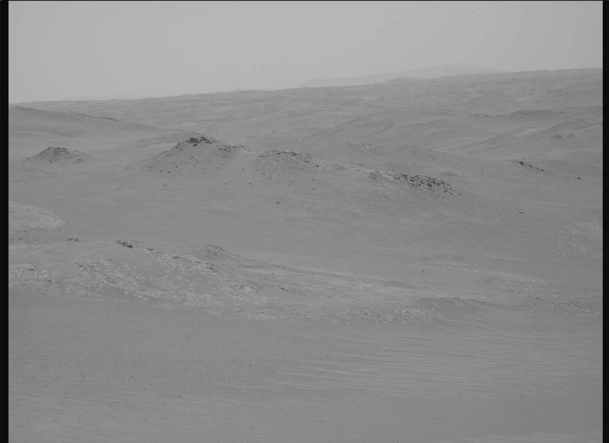 This image was taken by MCZ_RIGHT onboard NASA's Mars rover Perseverance on Sol 1618