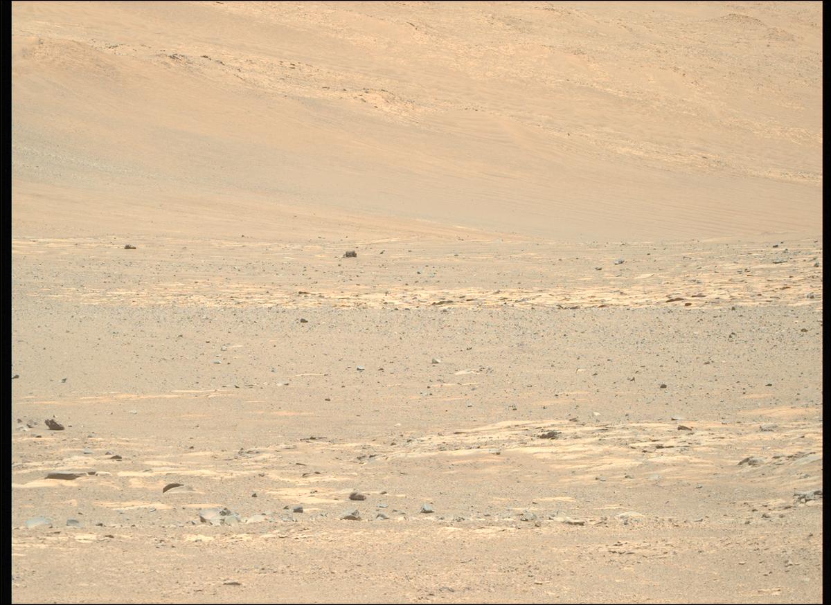 This image was taken by MCZ_RIGHT onboard NASA's Mars rover Perseverance on Sol 1618