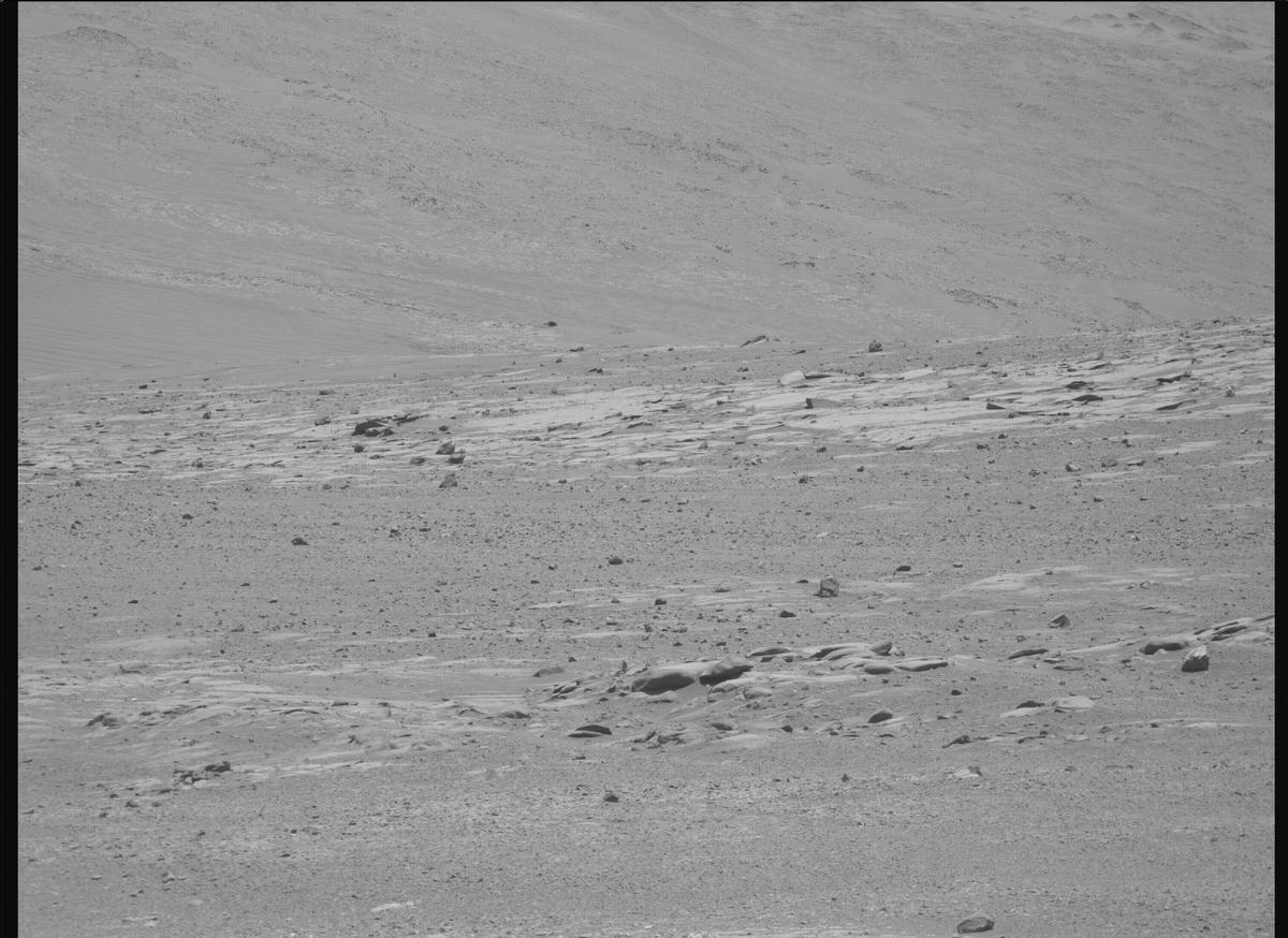 This image was taken by MCZ_RIGHT onboard NASA's Mars rover Perseverance on Sol 1618