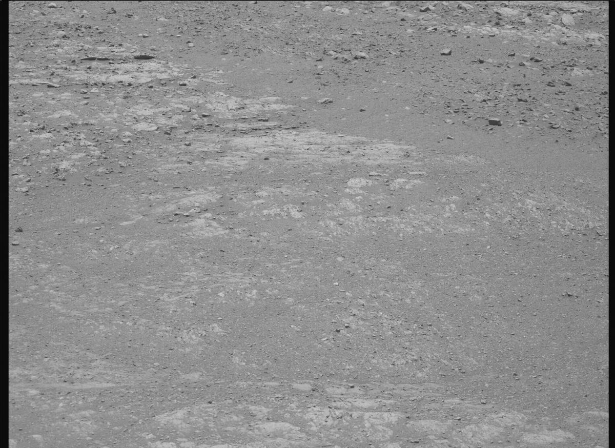 This image was taken by MCZ_RIGHT onboard NASA's Mars rover Perseverance on Sol 1618