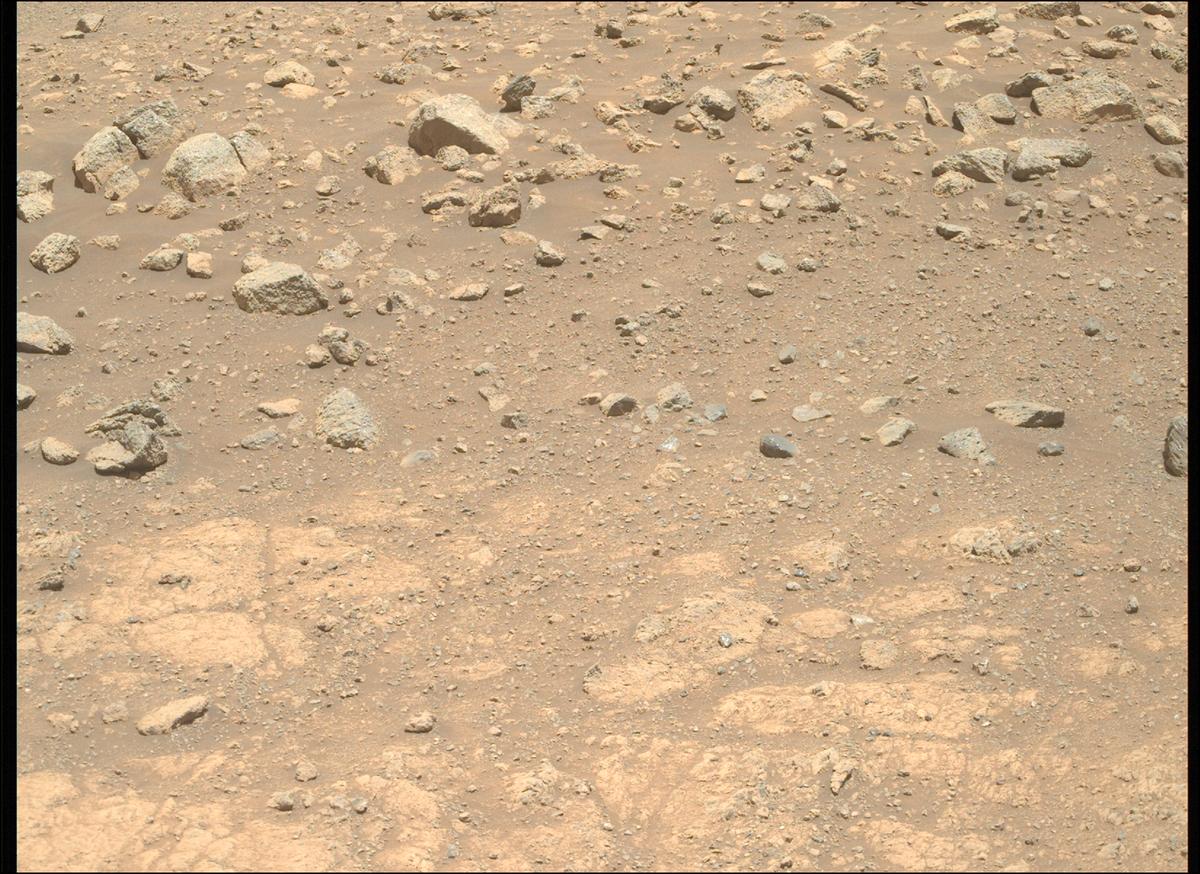 This image was taken by MCZ_RIGHT onboard NASA's Mars rover Perseverance on Sol 1618