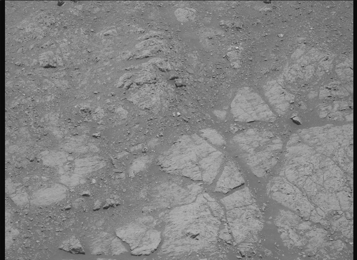 This image was taken by MCZ_RIGHT onboard NASA's Mars rover Perseverance on Sol 1618