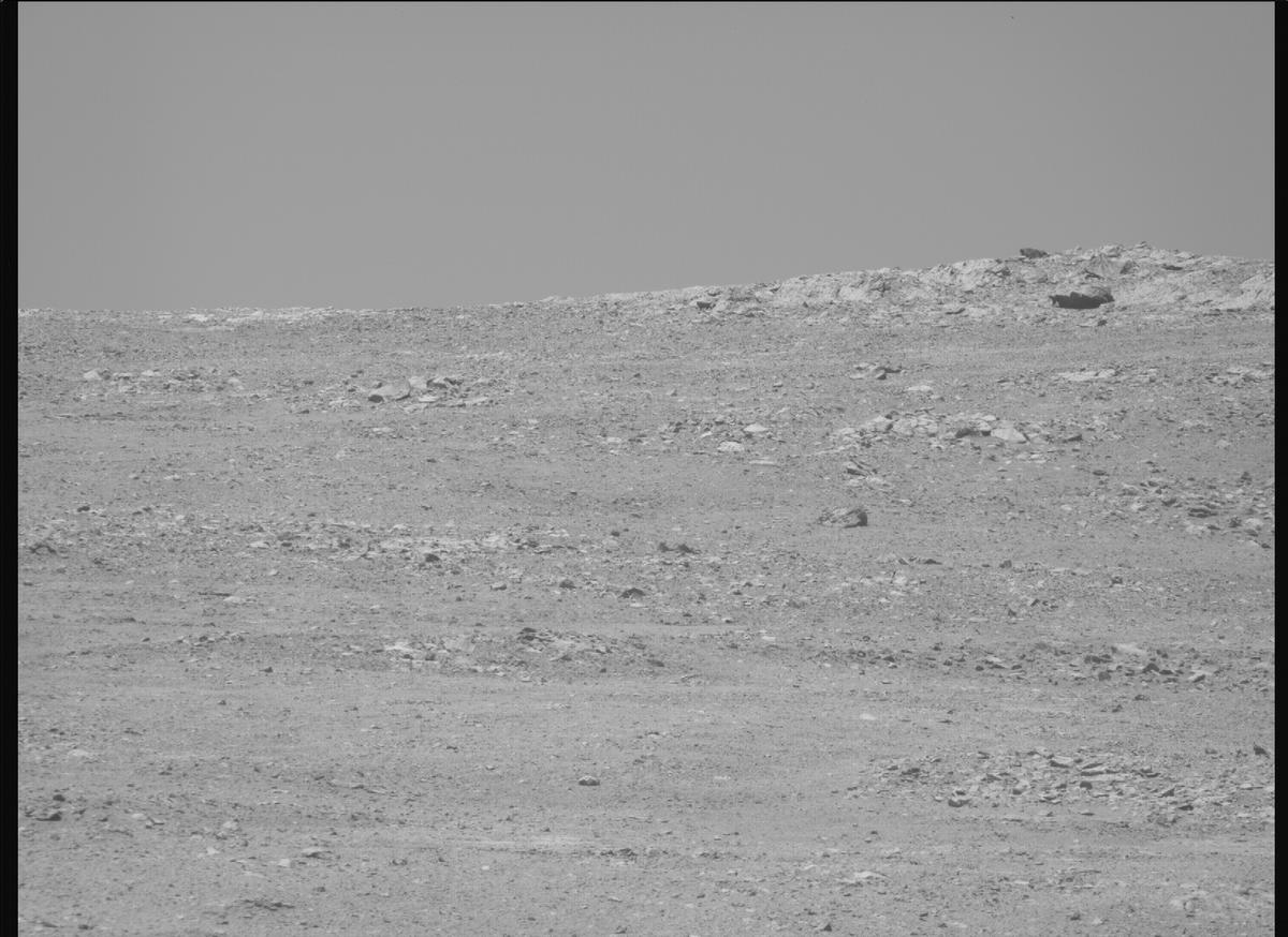 This image was taken by MCZ_RIGHT onboard NASA's Mars rover Perseverance on Sol 1620