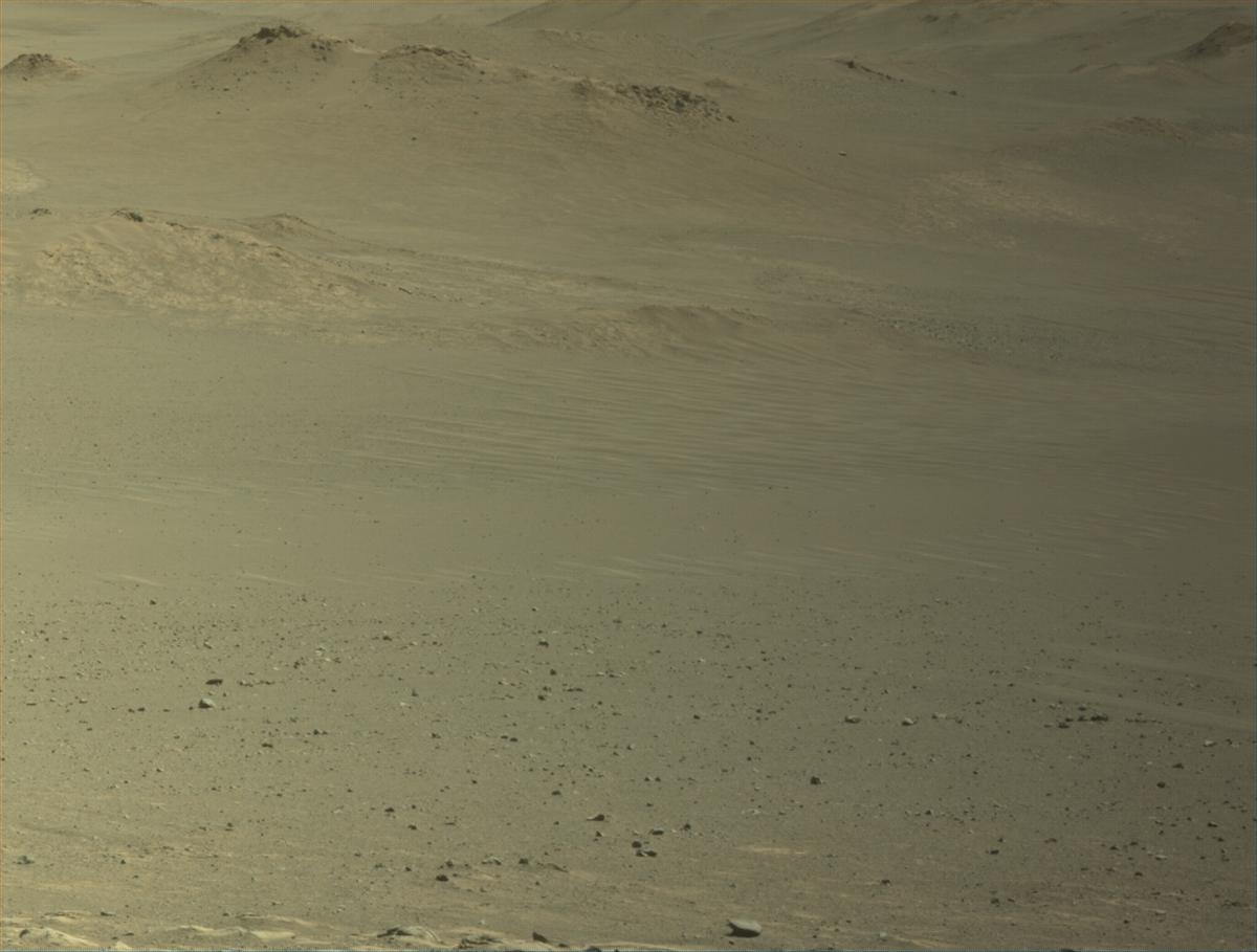 This image was taken by NAVCAM_LEFT onboard NASA's Mars rover Perseverance on Sol 1622