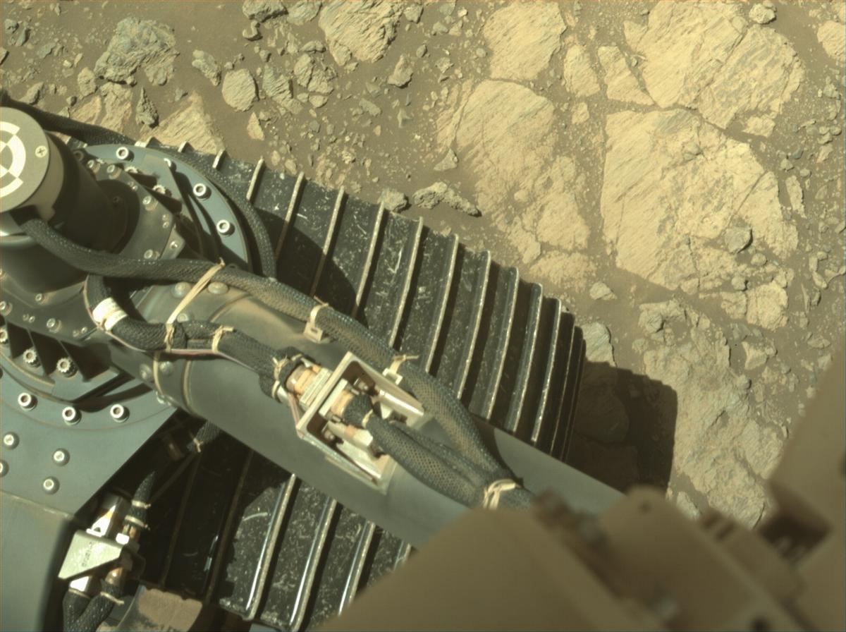 This image was taken by NAVCAM_RIGHT onboard NASA's Mars rover Perseverance on Sol 1622