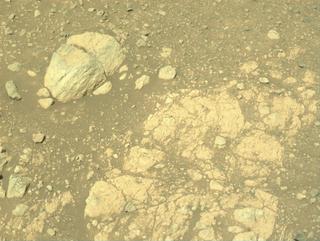 View image taken on Mars, Mars Perseverance Sol 1627: Right Navigation Camera (Navcam)