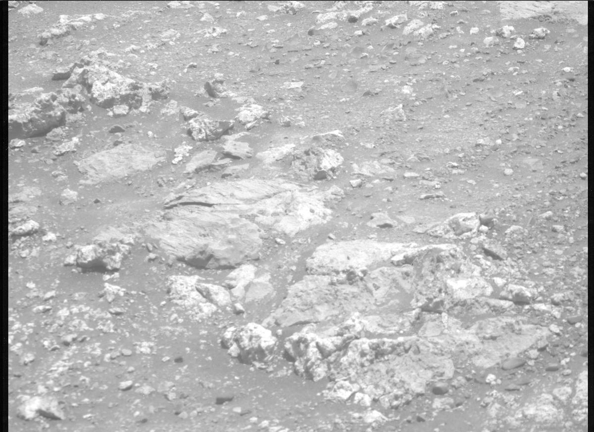 This image was taken by MCZ_RIGHT onboard NASA's Mars rover Perseverance on Sol 1627