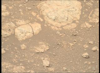 View image taken on Mars, Mars Perseverance Sol 1629: Right Mastcam-Z Camera