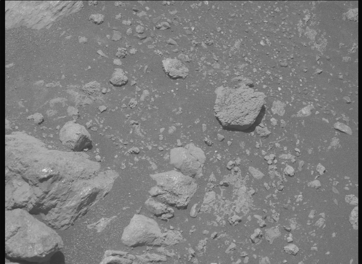This image was taken by MCZ_RIGHT onboard NASA's Mars rover Perseverance on Sol 1629