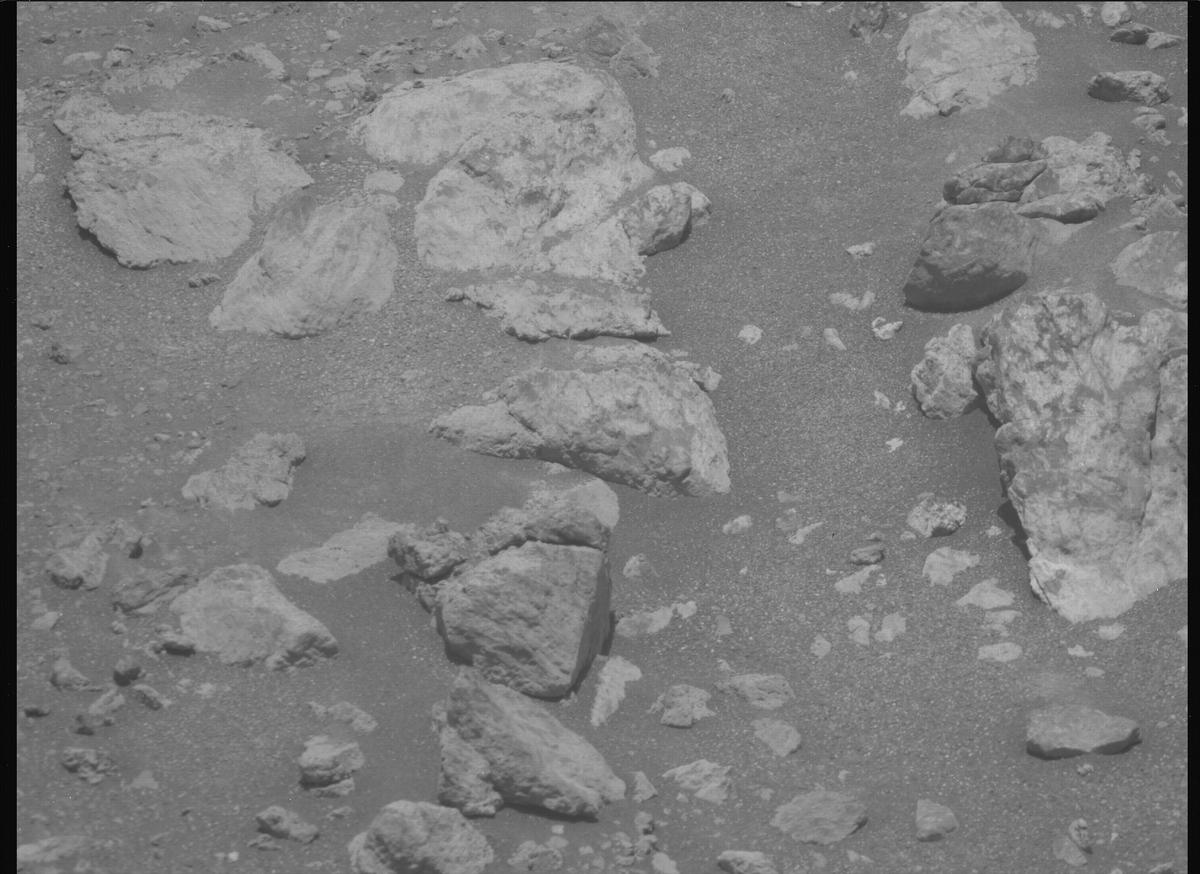 This image was taken by MCZ_RIGHT onboard NASA's Mars rover Perseverance on Sol 1629