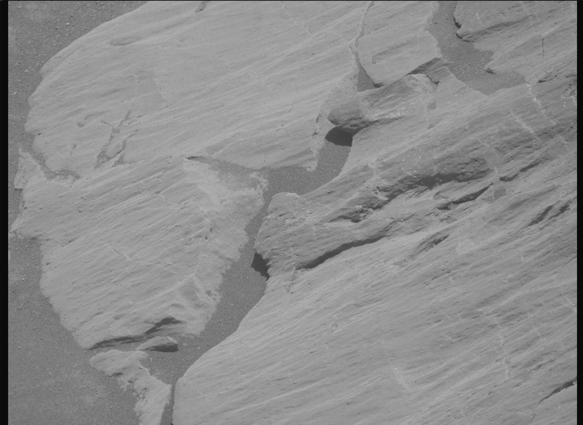 This image was taken by MCZ_RIGHT onboard NASA's Mars rover Perseverance on Sol 1630