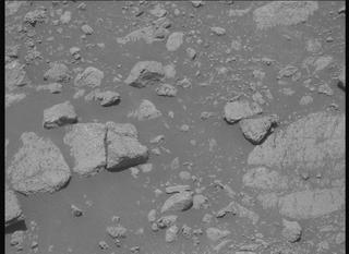 View image taken on Mars, Mars Perseverance Sol 1633: Right Mastcam-Z Camera