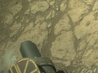 View image taken on Mars, Mars Perseverance Sol 1635: Right Navigation Camera (Navcam)