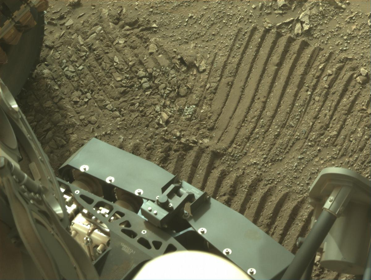 This image was taken by NAVCAM_RIGHT onboard NASA's Mars rover Perseverance on Sol 1635