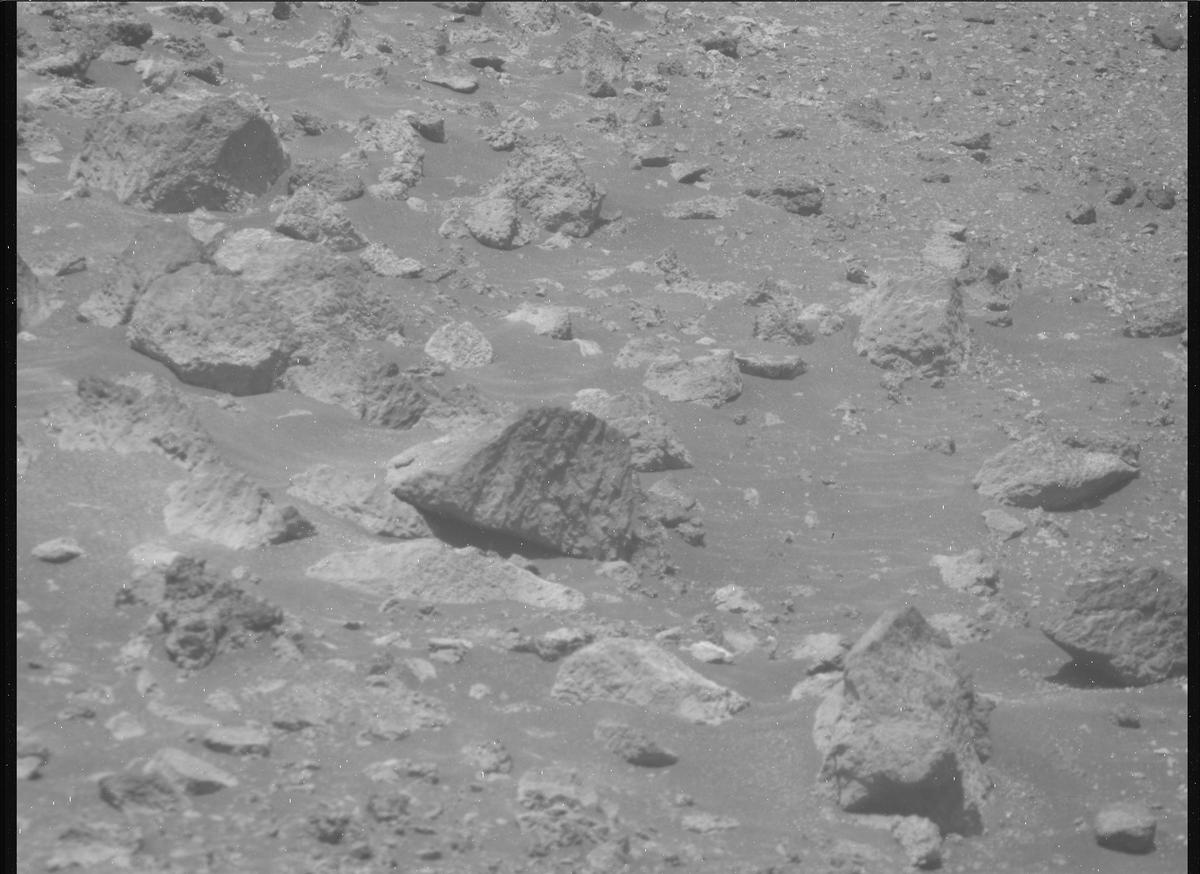 This image was taken by MCZ_RIGHT onboard NASA's Mars rover Perseverance on Sol 1639