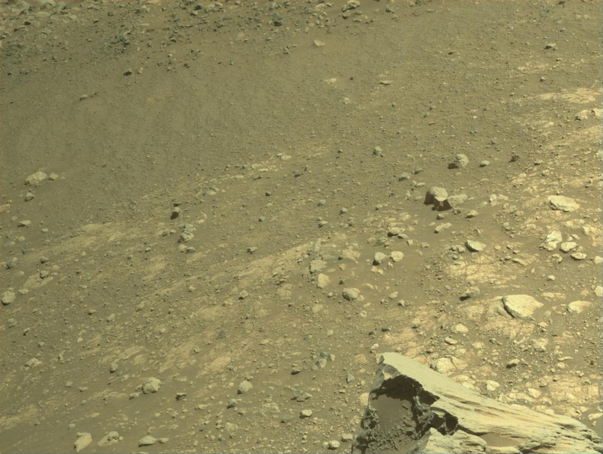 This image was taken by NAVCAM_RIGHT onboard NASA's Mars rover Perseverance on Sol 1642