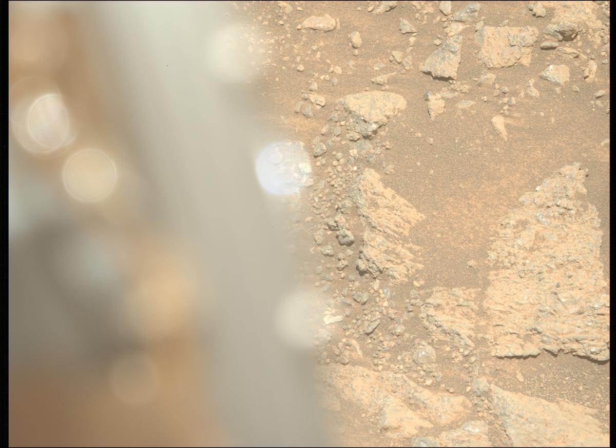 This image was taken by MCZ_LEFT onboard NASA's Mars rover Perseverance on Sol 1644
