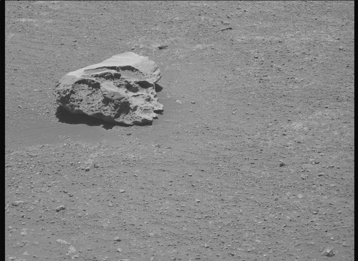 This image was taken by MCZ_RIGHT onboard NASA's Mars rover Perseverance on Sol 1645