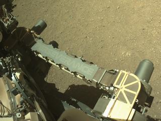 View image taken on Mars, Mars Perseverance Sol 1646: Right Navigation Camera (Navcam)