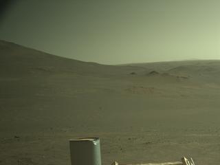 View image taken on Mars, Mars Perseverance Sol 1646: Right Navigation Camera (Navcam)