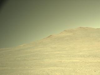 View image taken on Mars, Mars Perseverance Sol 1646: Right Navigation Camera (Navcam)