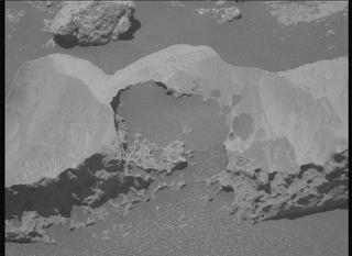 View image taken on Mars, Mars Perseverance Sol 1646: Left Mastcam-Z Camera