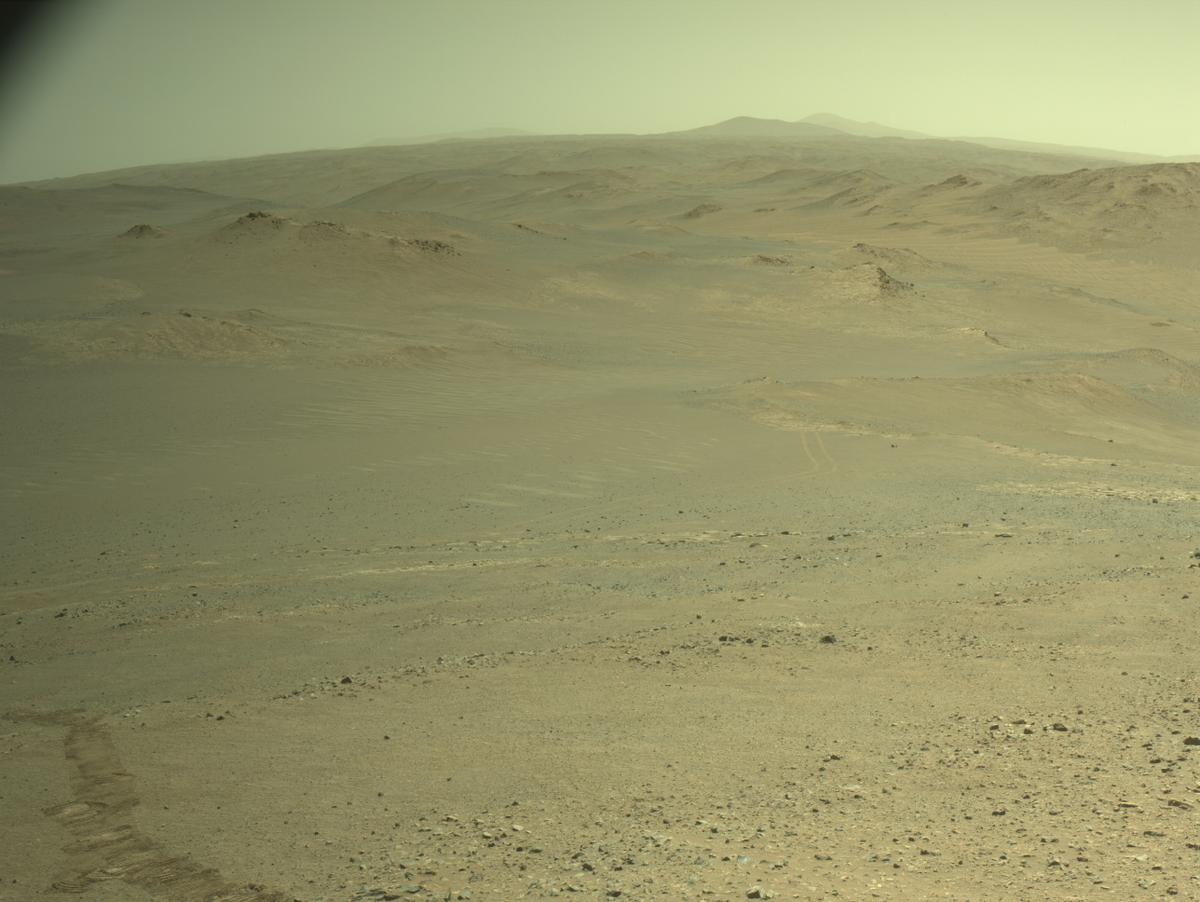 This image was taken by NAVCAM_RIGHT onboard NASA's Mars rover Perseverance on Sol 1647