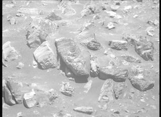 View image taken on Mars, Mars Perseverance Sol 1647: Left Mastcam-Z Camera