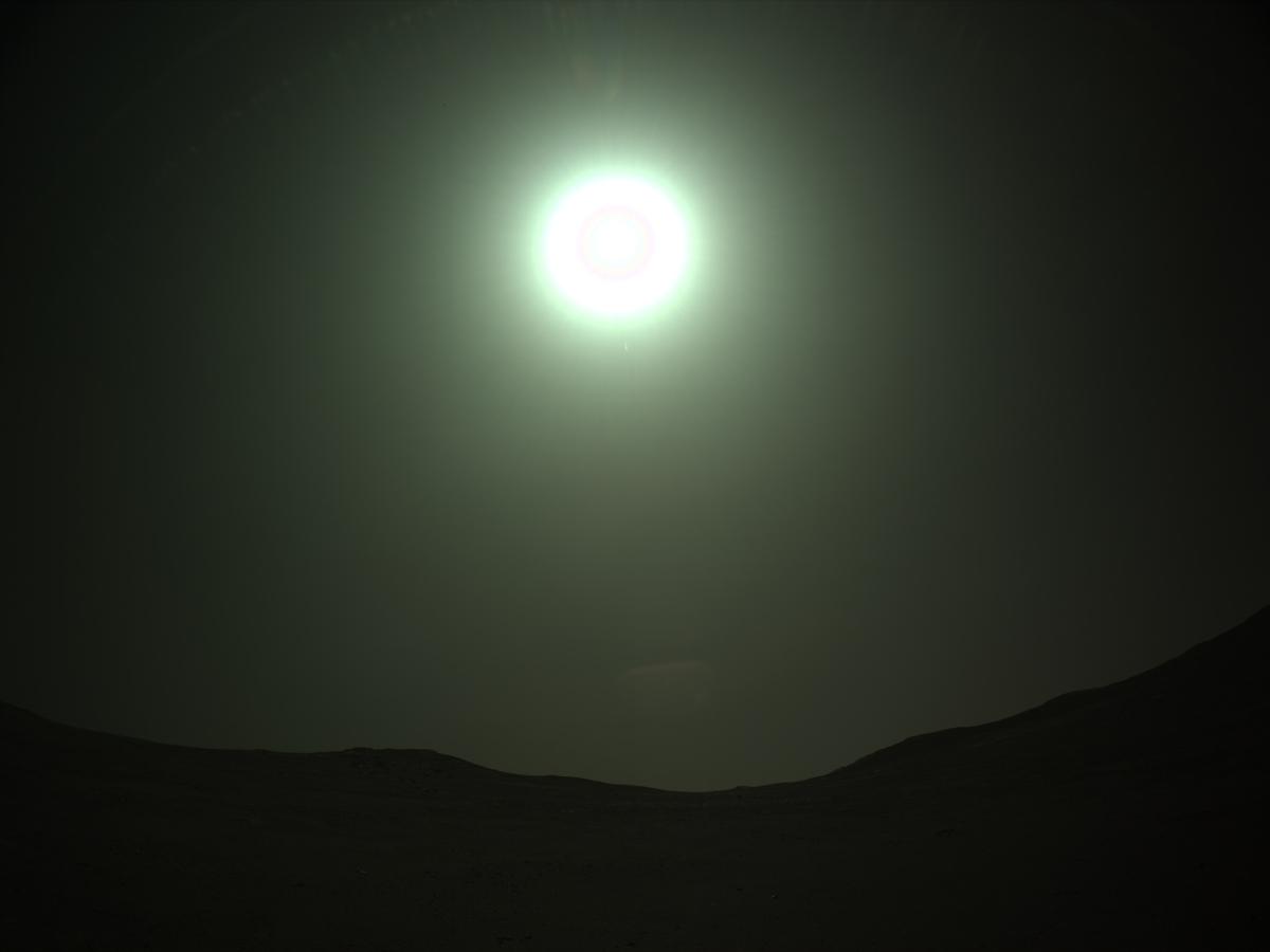 This image was taken by NAVCAM_LEFT onboard NASA's Mars rover Perseverance on Sol 1652